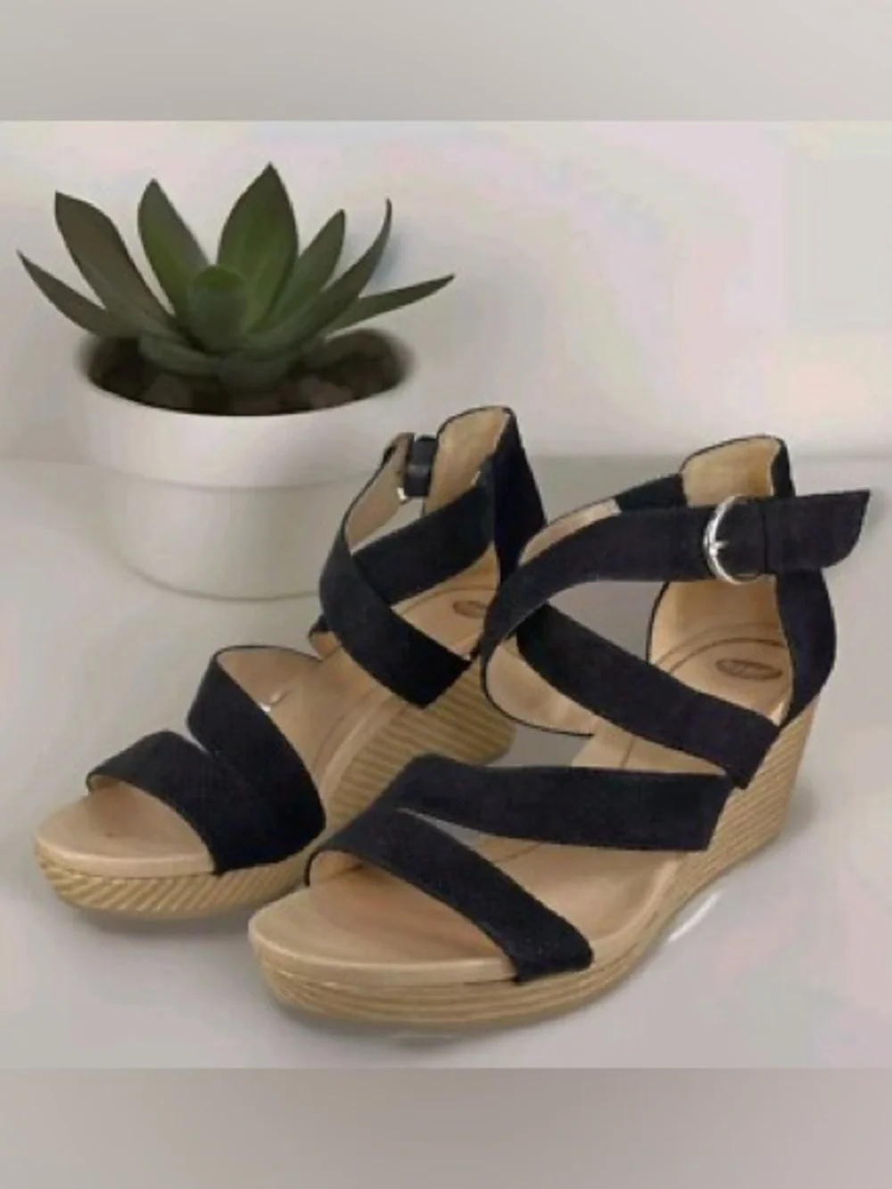 Dr. Scholl's Black Strappy Wedge High Heel Sandals Quality Comfort Size 7 - Picture 2 of 15